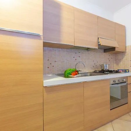 Casa Oberdan פיאטרה סנטה